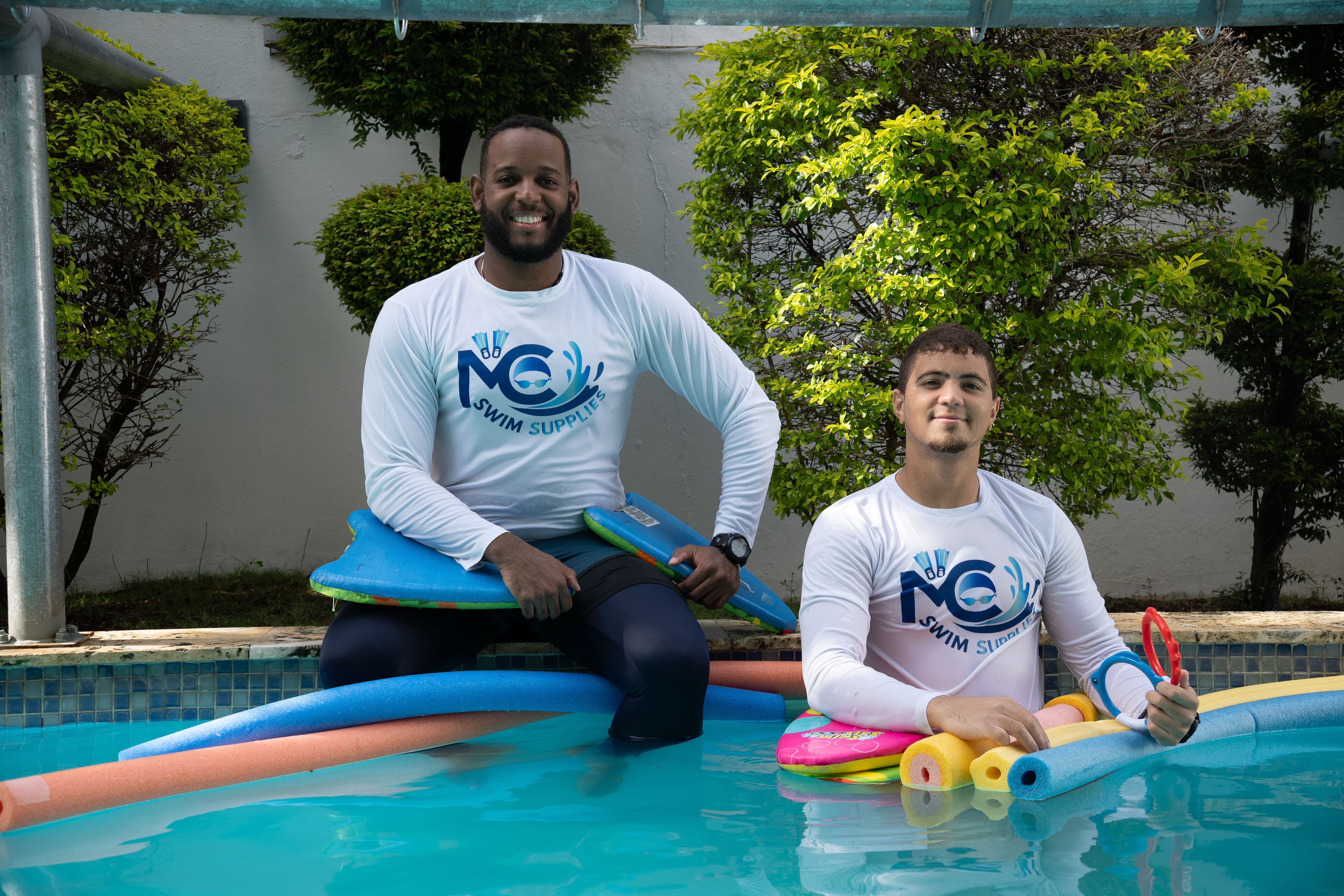 Equipo de instructores certificados MC Swim Academy